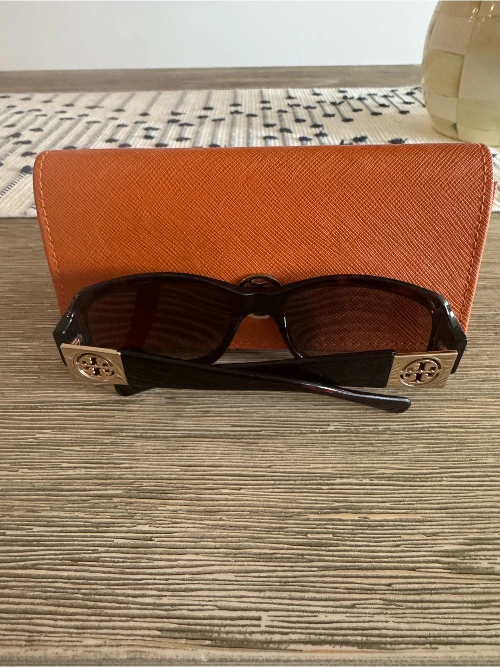 Tory Burch Brown Gradient Oversized Sunglasses with Orange Case